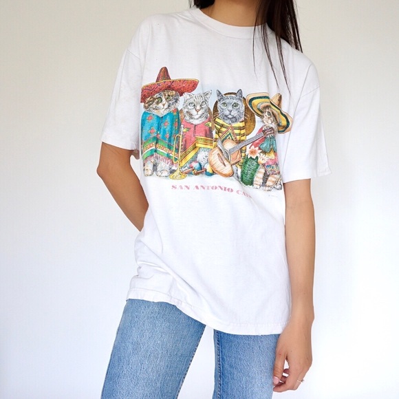 🚫SOLD🚫Vintage San Antonio Cats Graphic T-shirt - Picture 3 of 4